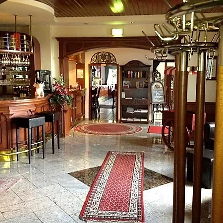 فندق Freihof 4*
